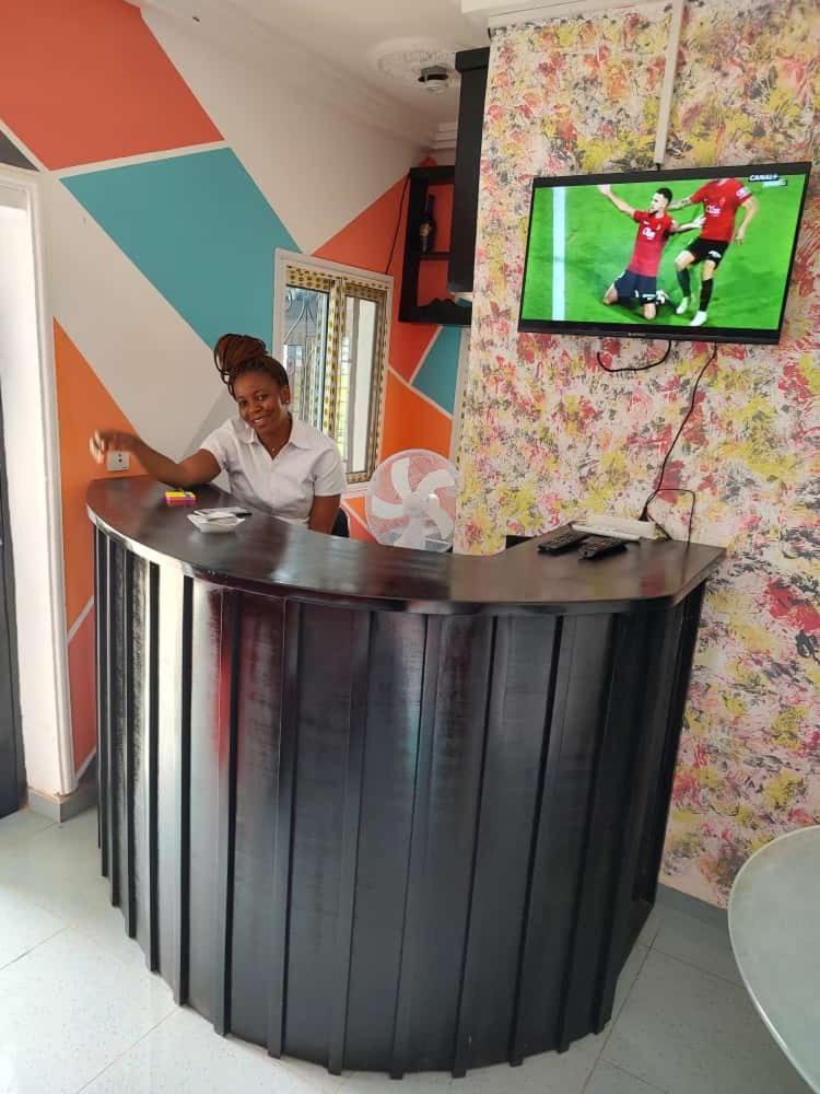 Residence P P M Odza ياوندي المظهر الخارجي الصورة